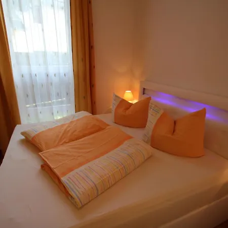 公寓 Ferienwohnung Im Fliederweg *