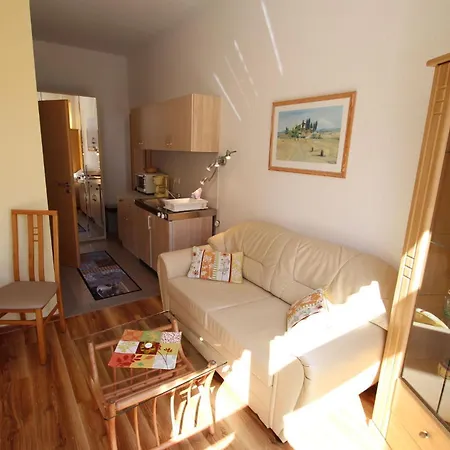 公寓 Ferienwohnung Im Fliederweg